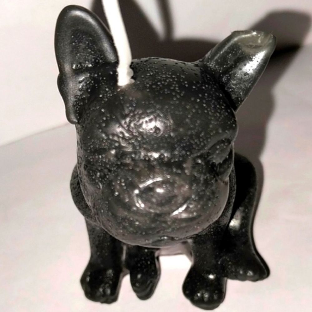 Hand crafted limited edition bull dog candle - Picture 3 of 4